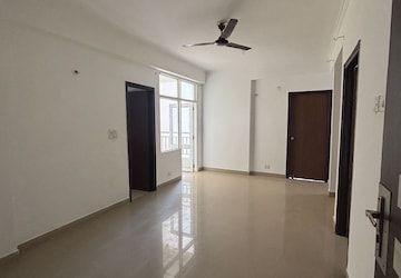 Room in 2 BHK Apartment at Omkar Royal Nest, Tech Zone 4 Greater Noida – for Sale