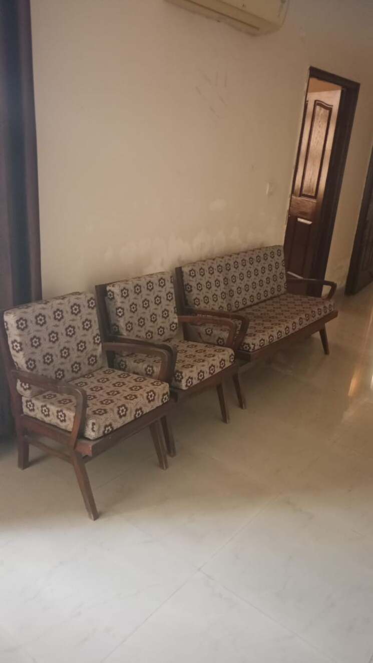 Living Room, silver-city-extention 2 Bedroom 1350 Sq.Ft. Apartment In Vip Road Zirakpur 9342858