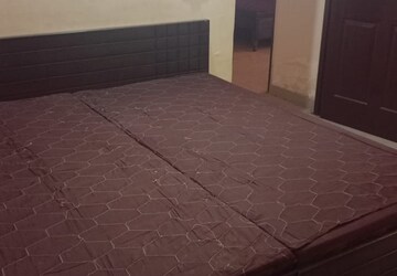 Bedroom in 2 BHK Apartment at Silver City Extention, Vip Road – for Rent