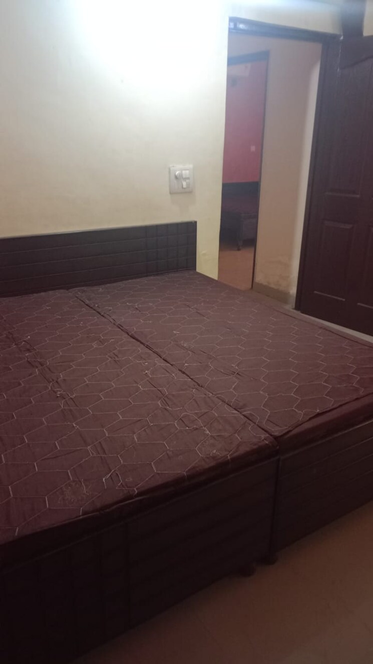 Bedroom, silver-city-extention 2 Bedroom 1350 Sq.Ft. Apartment In Vip Road Zirakpur 9342858