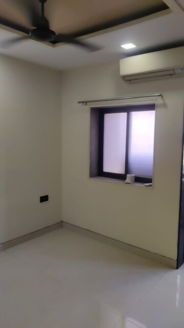 Room in 2 BHK Apartment at Yashodham Complex, Goregaon East – for Rent