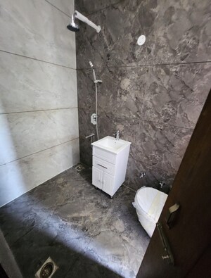 Bathroom in 4 BHK Villa at Gomti Homes, Nabha – for Rent