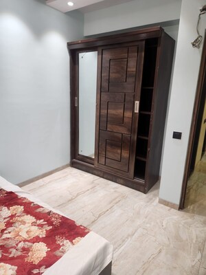 Bedroom in 1 BHK Apartment at Chembur – for Rent