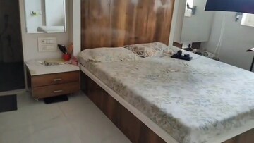 Bedroom in 2 BHK Apartment at Matunga East – for Sale