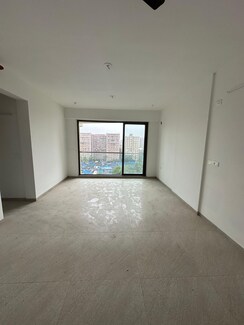 2 BHK Apartment For Sale in Rashi Tower