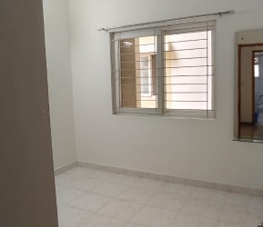 Room in 2.5 BHK Apartment at Mantri Celestia, Gachibowli – for Rent