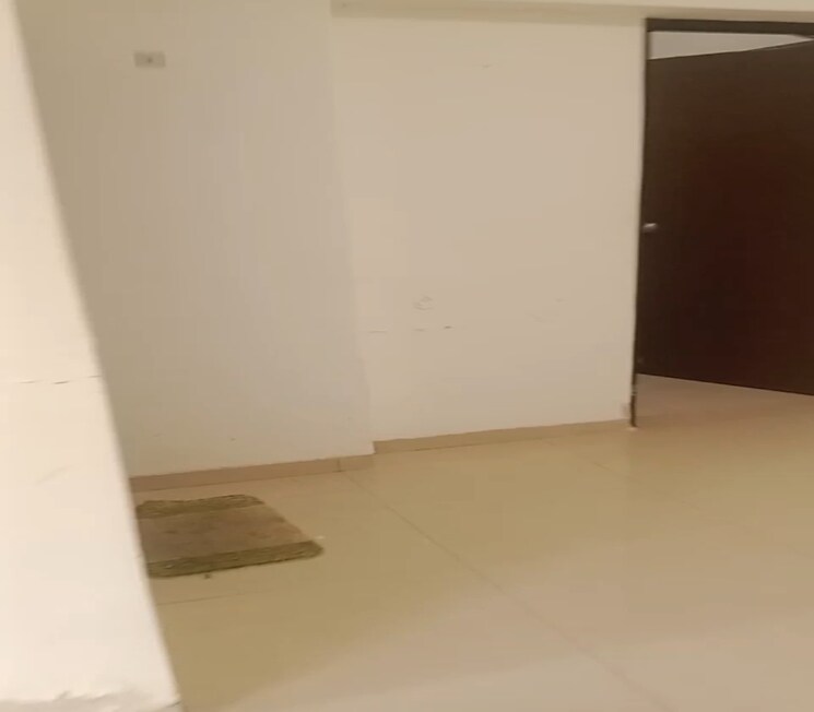 Room, dadar east 1 Bedroom 600 Sq.Ft. Apartment In Dadar East Mumbai 9342918