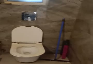 Bathroom in 1 BHK Apartment at Dadar East – for Rent