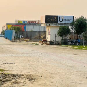  Shop For Sale in Auric Universal Square, Sector 77