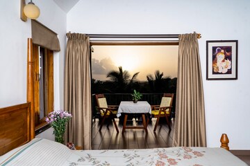 Room in 4 BHK Villa at Corgao – for Rent