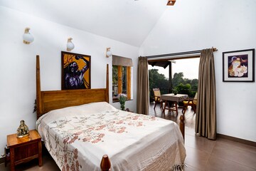 Bedroom in 4 BHK Villa at Corgao – for Rent