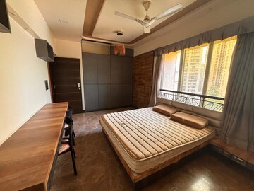 Master Bedroom in 2 BHK Apartment at Hiranandani Meadows, Manpada – for Rent