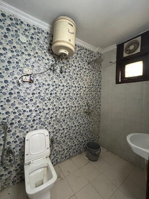 Bathroom in 2 BHK Builder Floor at Saket – for Rent