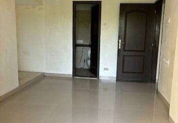 Room in 3 BHK Apartment at K Raheja Raheja Residency, Malad East – for Rent