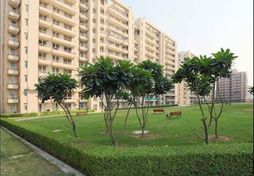2 BHK Apartment – Garden View at Indiabulls Centrum Park, Sector 103 - for Sale