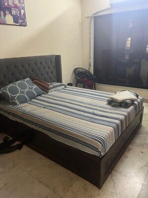 Bedroom in 2 BHK Apartment at Sindhi Society, Chembur – for Rent
