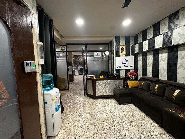 Team Area, shivalik colony Commercial Office Space 1800 Sq.Ft. In Shivalik Colony Delhi 9342975
