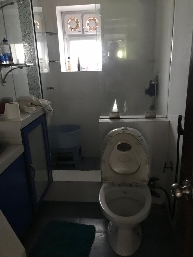 Bathroom, jupiter-apartment-cuffe-parade 3 Bedroom 1600 Sq.Ft. Apartment In Cuffe Parade Mumbai 9342969