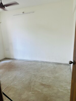 Room in 2 BHK Apartment at Diamond Garden, Chembur – for Rent