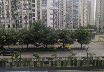 Shop – Exterior View View at Spectrum Metro, Sector 75 - for Rent