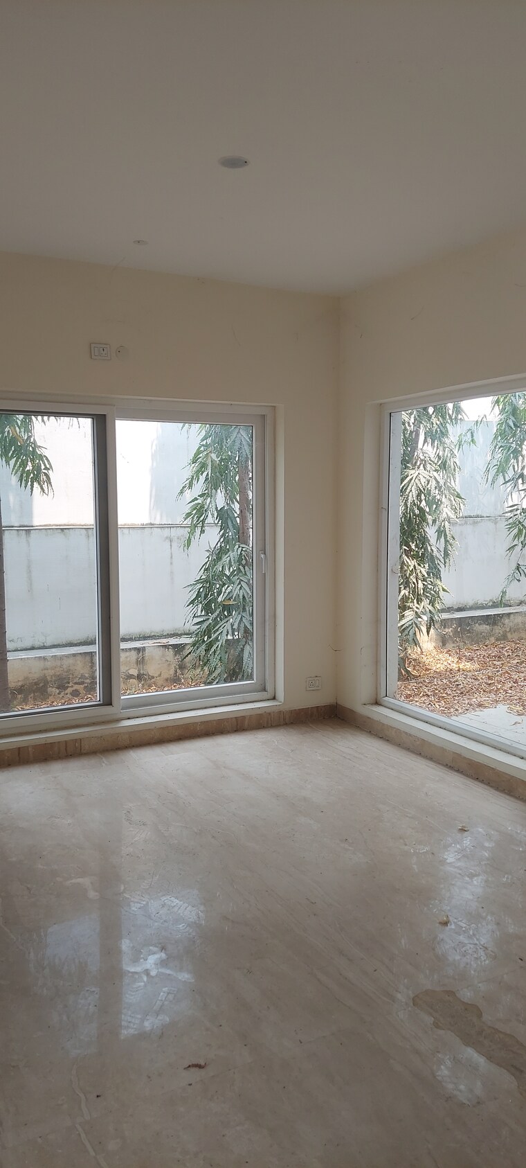 Balcony, keerthi-westwinds 4 Bedroom 4655 Sq.Ft. Villa In Narsingi Hyderabad 9343009