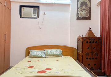 Bedroom in 2 BHK Apartment at Safal Shree Saraswati Phase 4, Chembur – for Rent