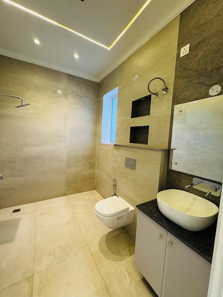 Bathroom, shri-northview-avenue 3.5 Bedroom 105 Sq.Yd. Villa In Dyalpur Zirakpur 9343030