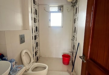 Bathroom in 4 BHK Apartment at Concrete Sai Srishti, Chembur – for Rent