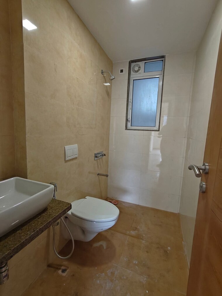 Bathroom, chandak-34-park-estate 1 Bedroom 391 Sq.Ft. Apartment In Goregaon West Mumbai 9343041