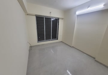 Room in 1 BHK Apartment at Bindra Complex, Andheri East – for Rent