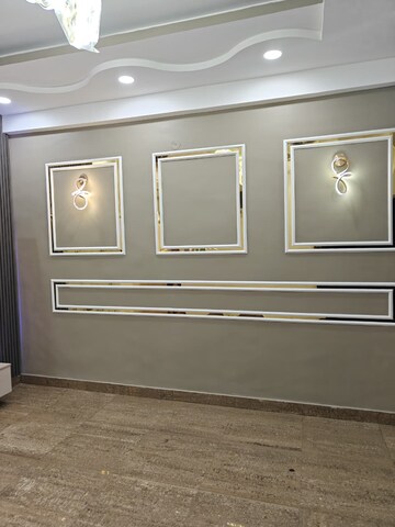 Furnished Amenities in 5 BHK Apartment at Gaurs Green Avenue, Abhay Khand – for Sale