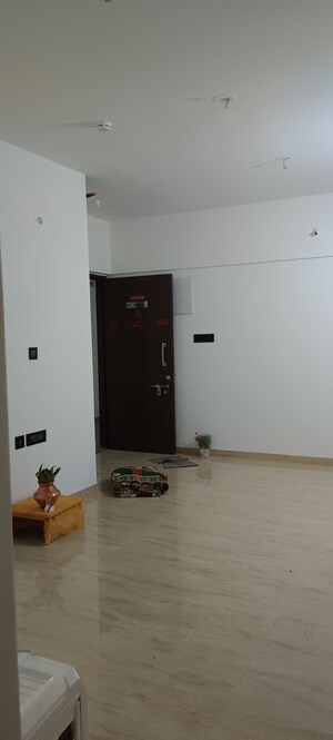 Room in 2 BHK Apartment at VTP Beaumonde, Kharadi – for Rent