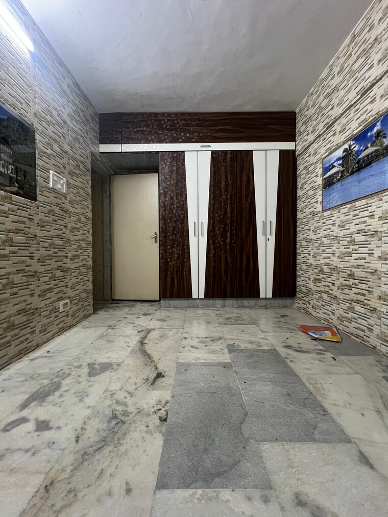 Room, vasai east 2 Bedroom 1500 Sq.Ft. Apartment In Vasai East Palghar 9343071