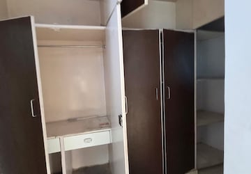 Furnished Amenities in 3 BHK Builder Floor at Divyansh Onyx, Gyan Khand – for Sale