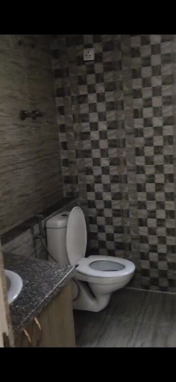 Bathroom in 3 BHK Apartment at Ratan Pearls, Sector 16 Greater Noida – for Sale