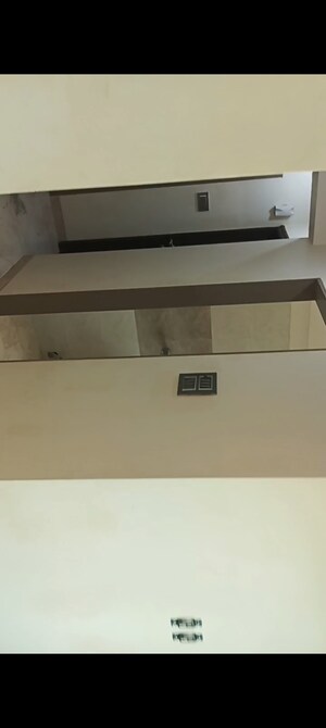 Furnished Amenities in 1 BHK Apartment at Amartaru, Jogeshwari East – for Rent