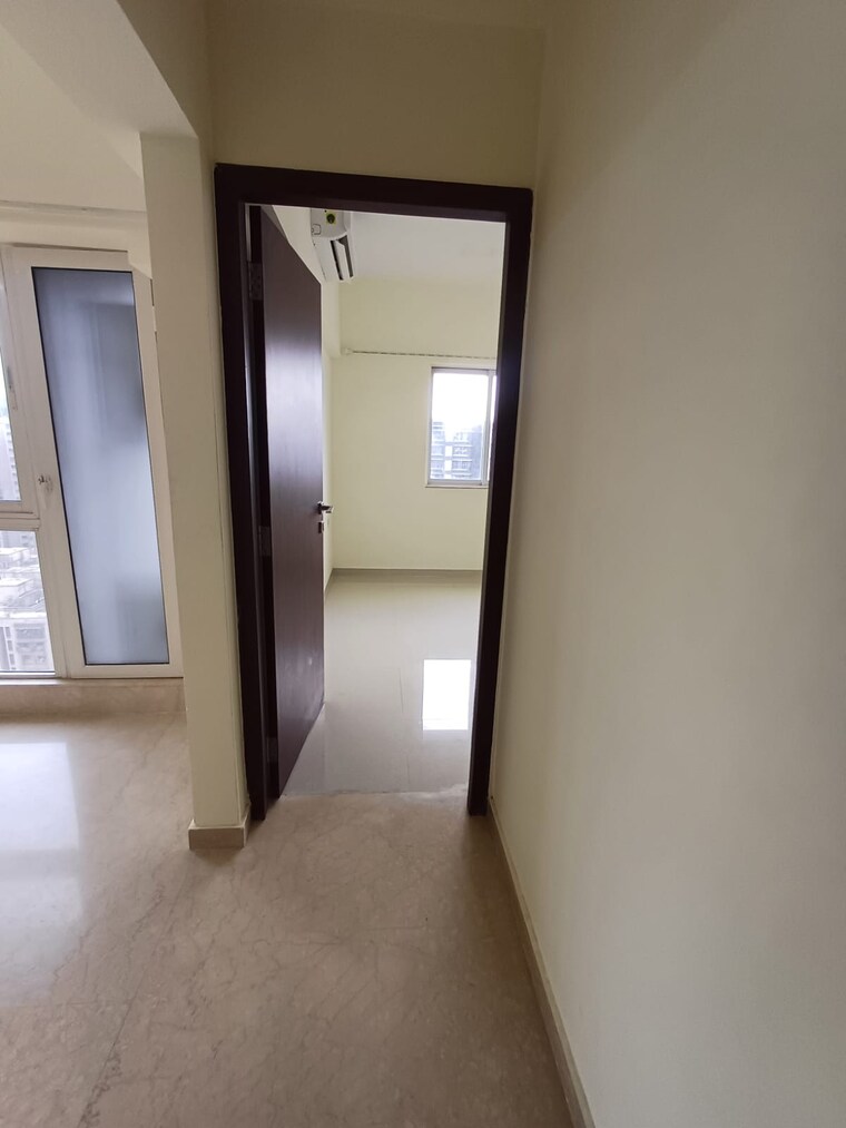 Room, omkar-signet 2 Bedroom 603 Sq.Ft. Apartment In Malad East Mumbai 9343093
