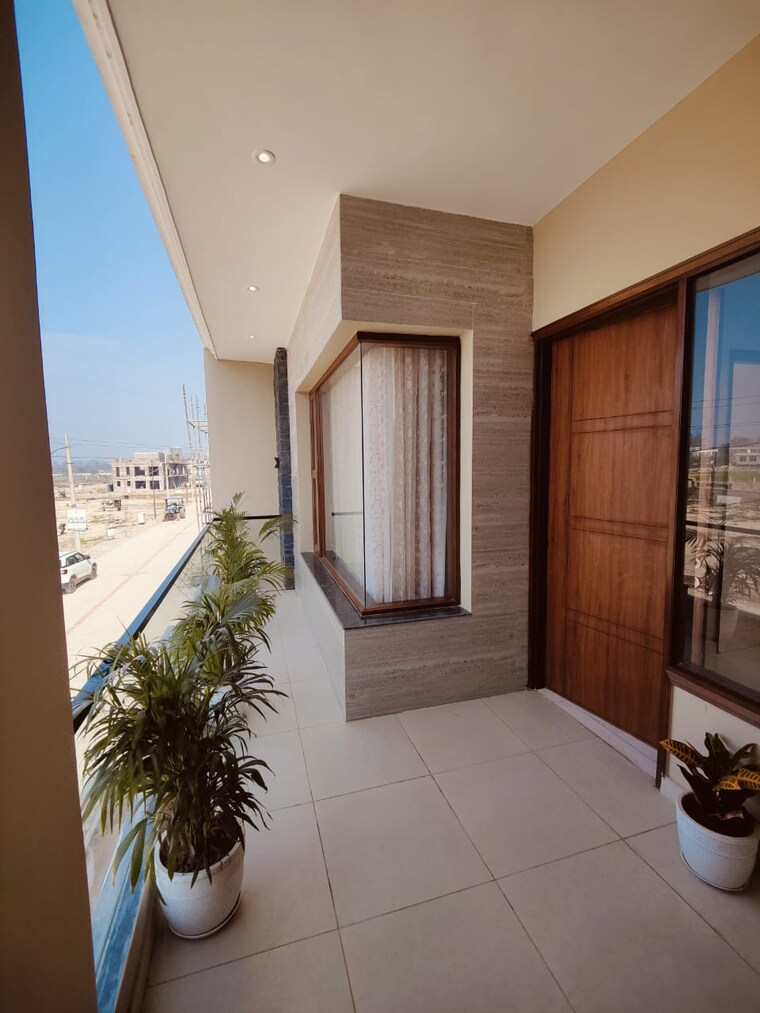 Room, shri-northview-avenue 3.5 Bedroom 125 Sq.Yd. Villa In Dyalpur Zirakpur 9343116