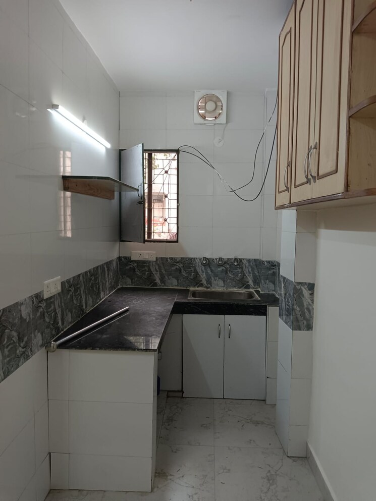 Kitchen, lajpat nagar 4 1 Bedroom 678 Sq.Ft. Builder Floor In Lajpat Nagar 4 Delhi 9343074