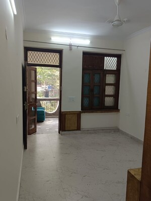 Room in 1 BHK Builder Floor at Lajpat Nagar 4 – for Rent