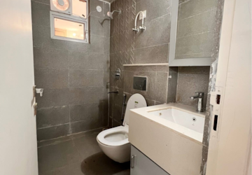 Bathroom in 3 BHK Apartment at Signature Global City, Sector 37d – for Sale