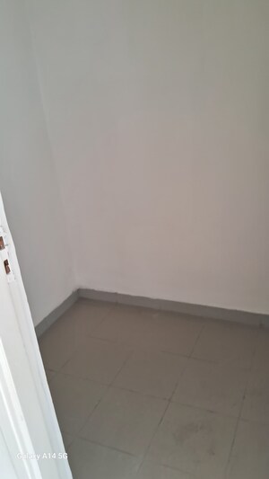 Room in 3 BHK Apartment at Sushma Valencia, International Airport Road – for Sale