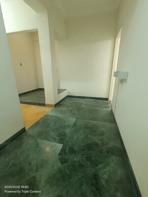 Room in 4 BHK Apartment at Jodhpur – for Rent