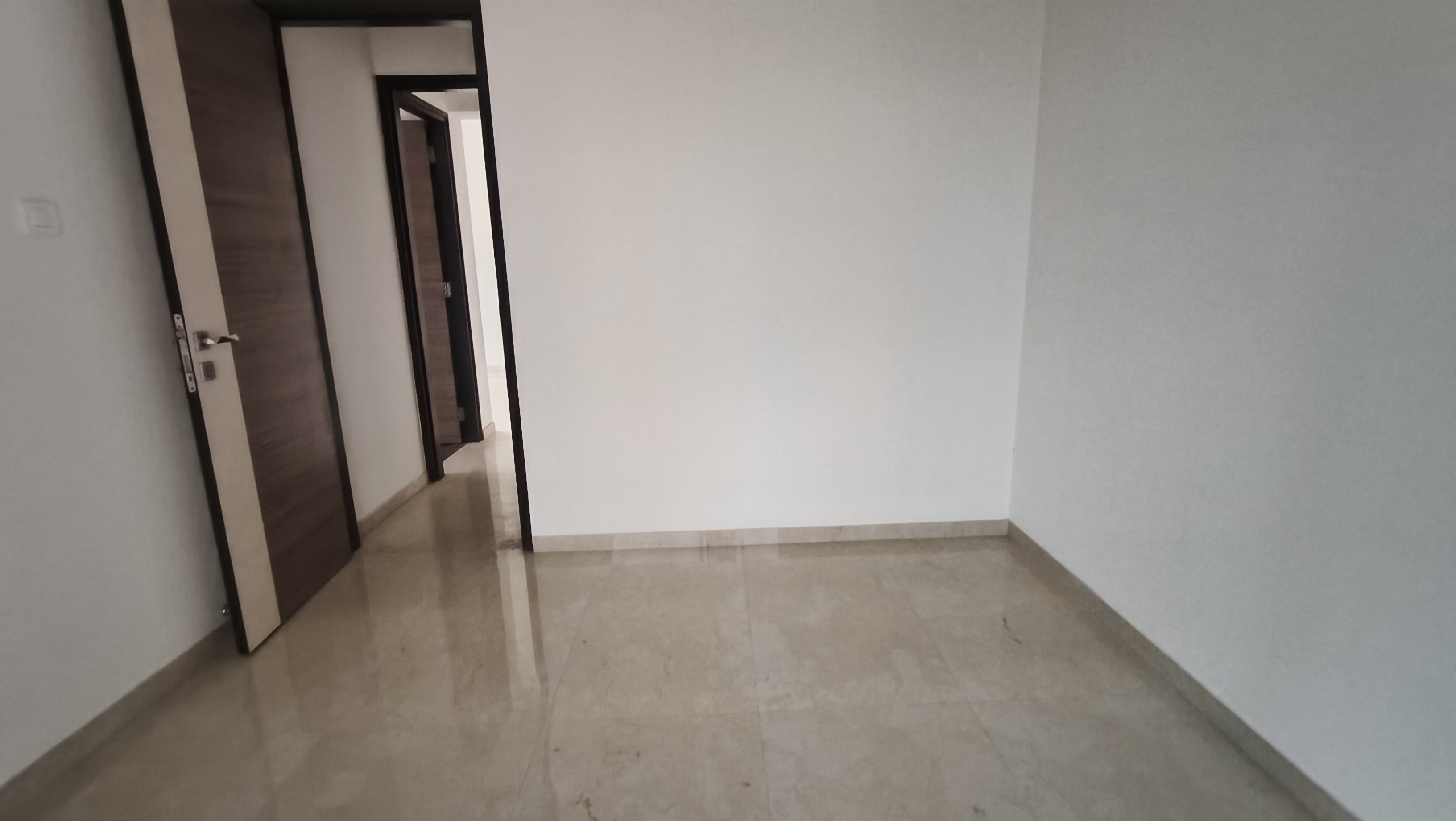 1 BHK 450 Sq.Ft. Apartment in Prabha Mandir CHS