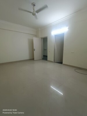 Room in 4 BHK Apartment at Jodhpur – for Rent