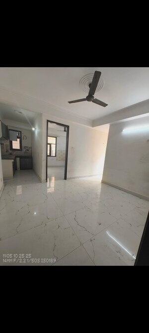 Room in 1 BHK Builder Floor at Saket – for Rent