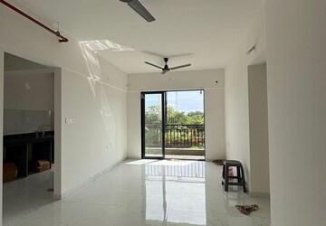 2.5 BHK Apartment For Rent in Runwal Gardens Phase I, Kalyan Shilphata Road