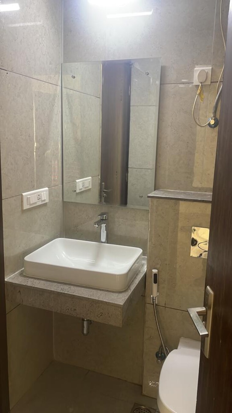 Bathroom, bptp-floors 3 Bedroom 1620 Sq.Ft. Apartment In Sector 70 Gurgaon 9343526
