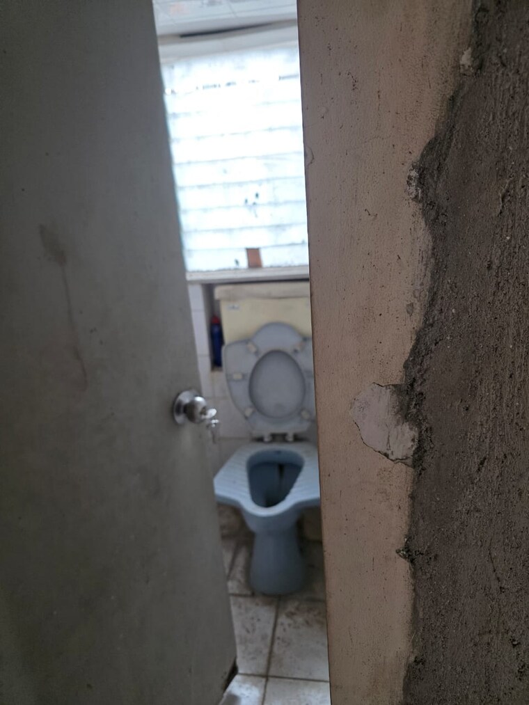 Bathroom, nandavan-chs 2 Bedroom 750 Sq.Ft. Apartment In Vile Parle East Mumbai 9343507