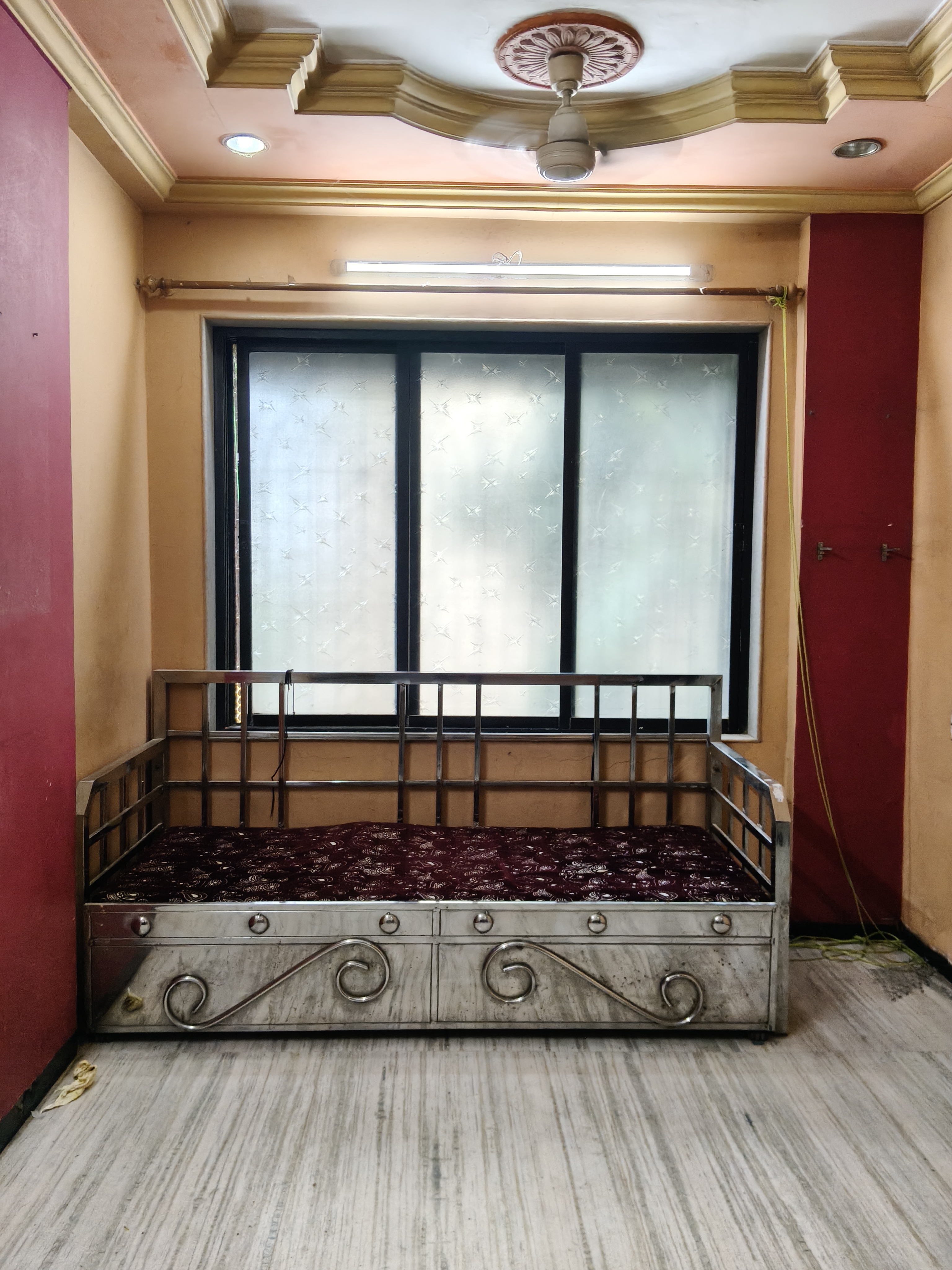 2 BHK Apartment For Rent in Kailash Park Darshan CHS